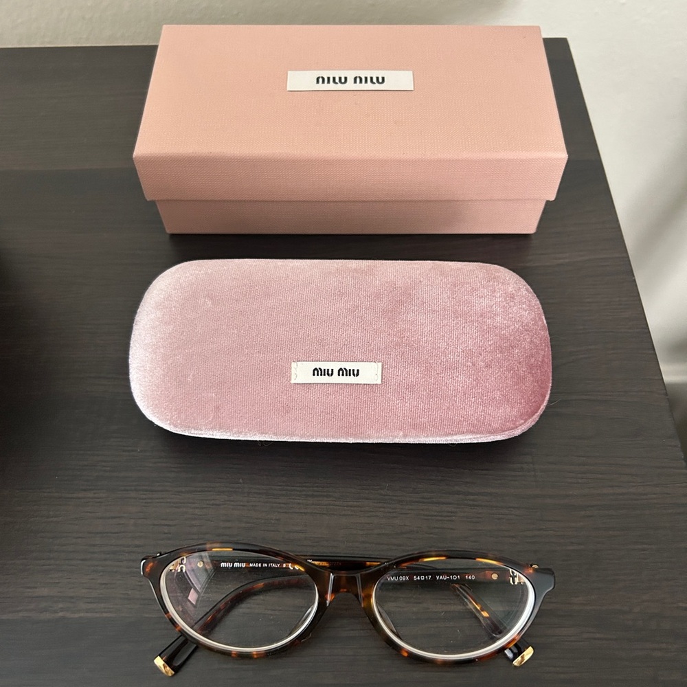 Miu Miu Glasses: MU 09XV tortoise